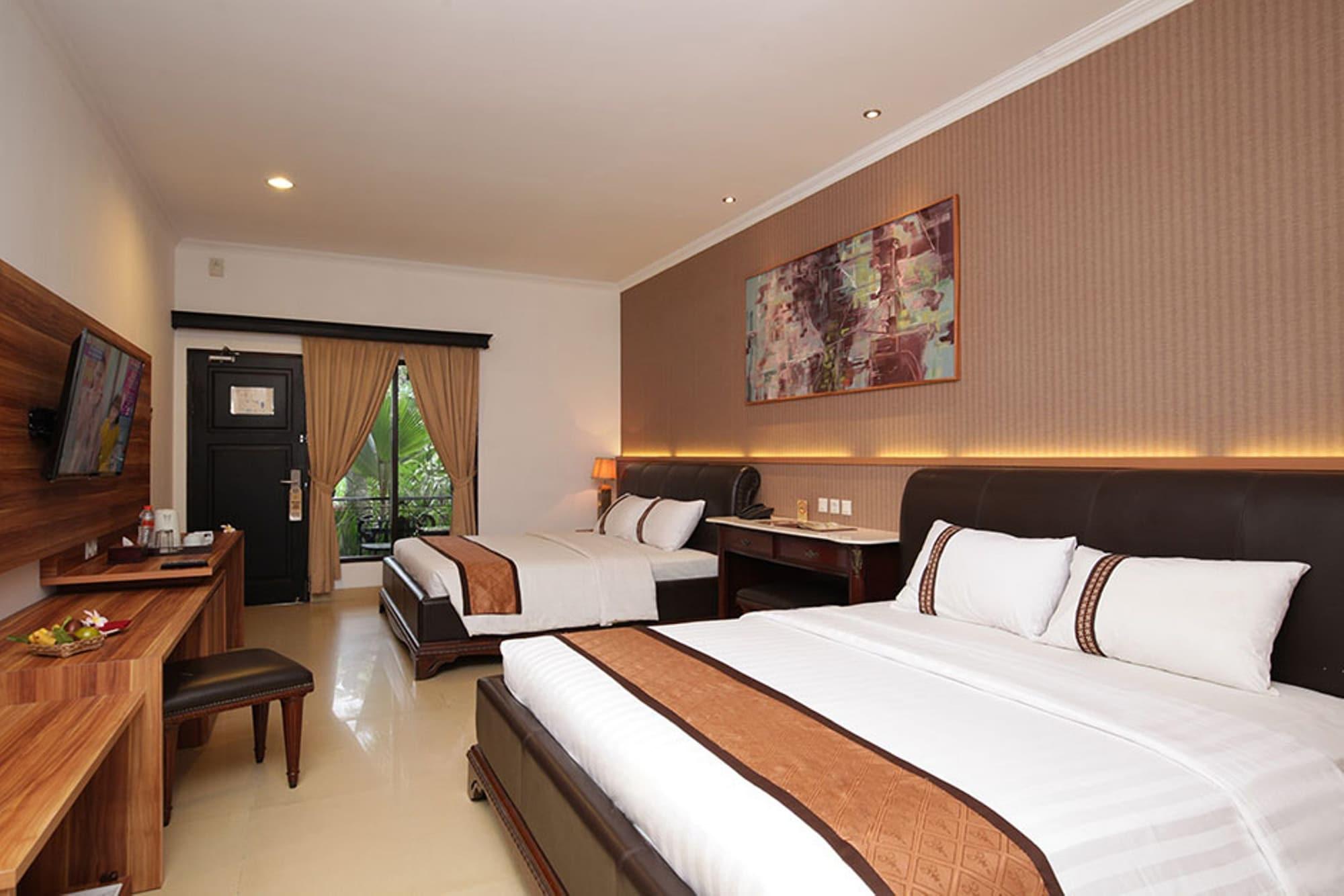 The Grand Palace Hotel Yogyakarta Extérieur photo