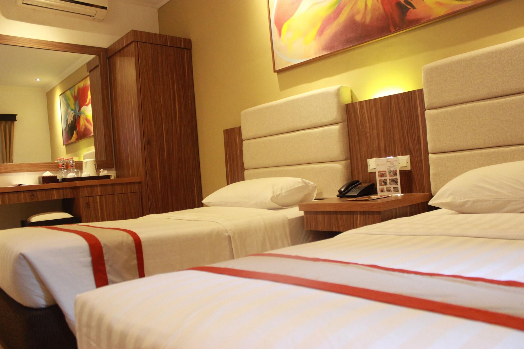 The Grand Palace Hotel Yogyakarta Extérieur photo