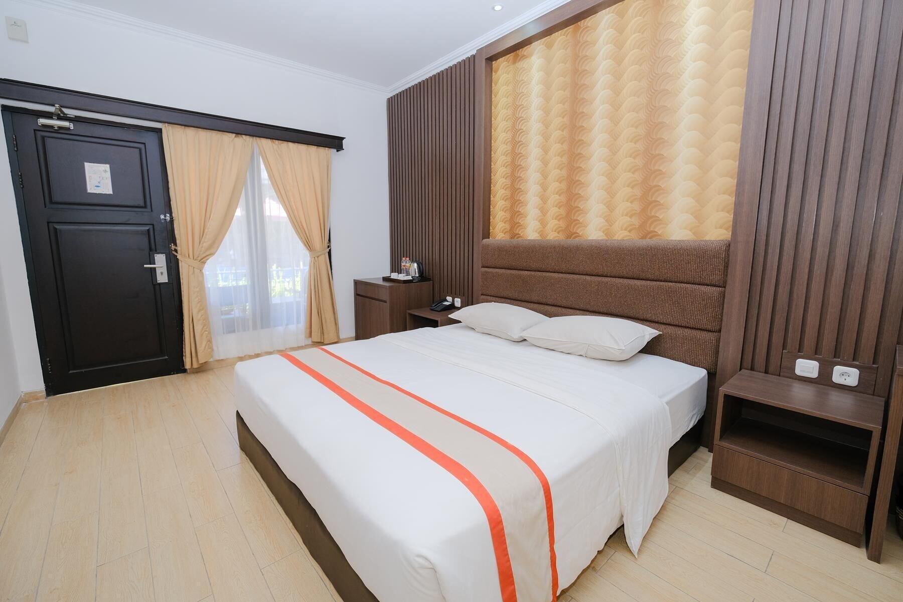 The Grand Palace Hotel Yogyakarta Extérieur photo