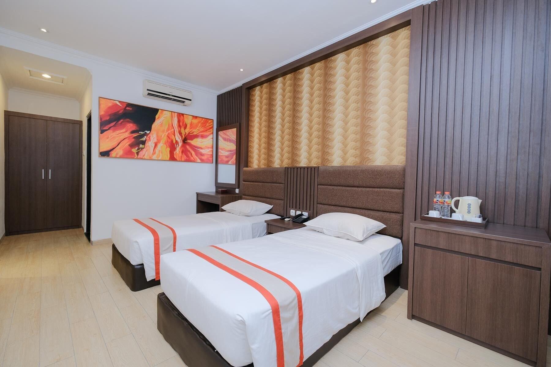 The Grand Palace Hotel Yogyakarta Extérieur photo