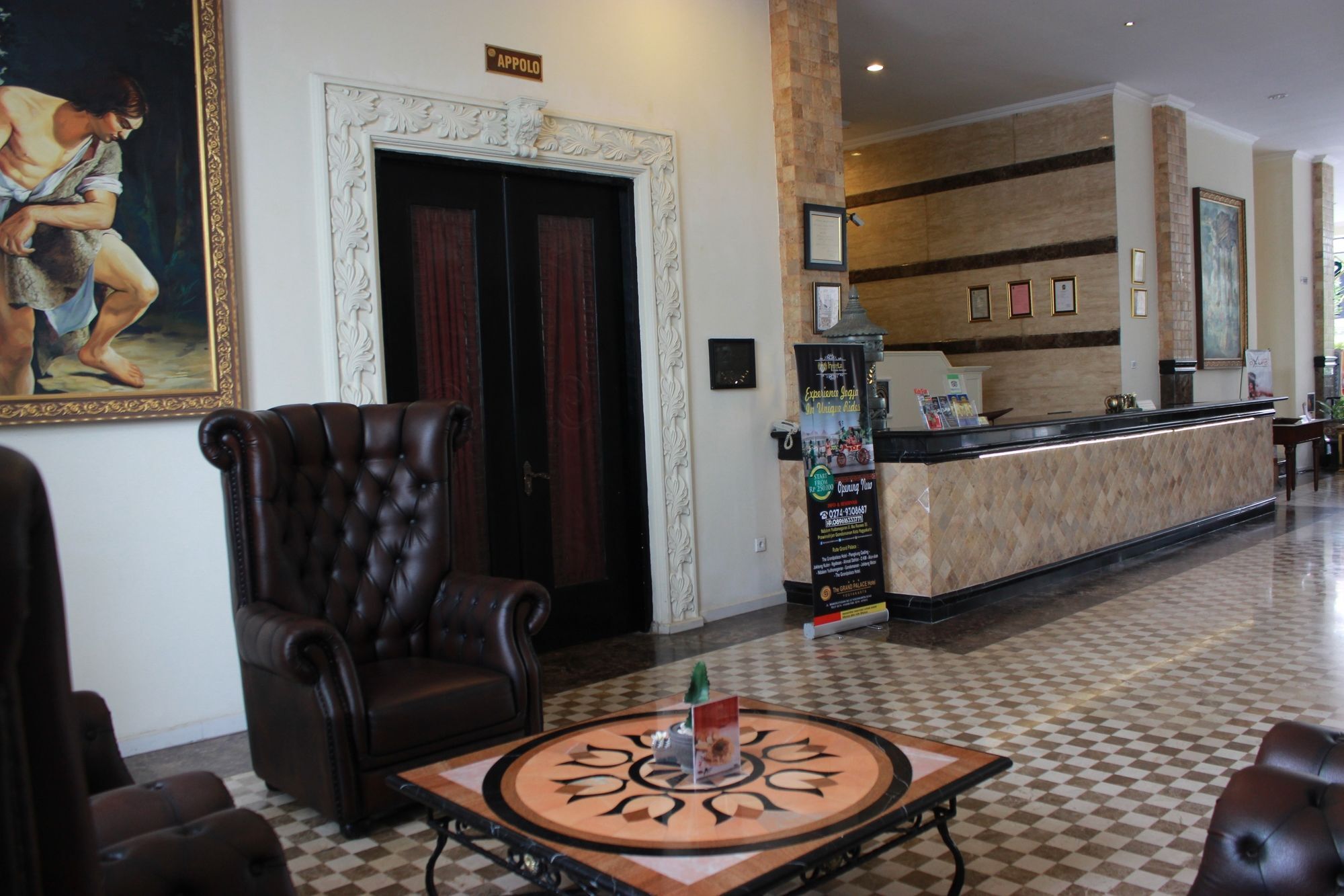 The Grand Palace Hotel Yogyakarta Extérieur photo