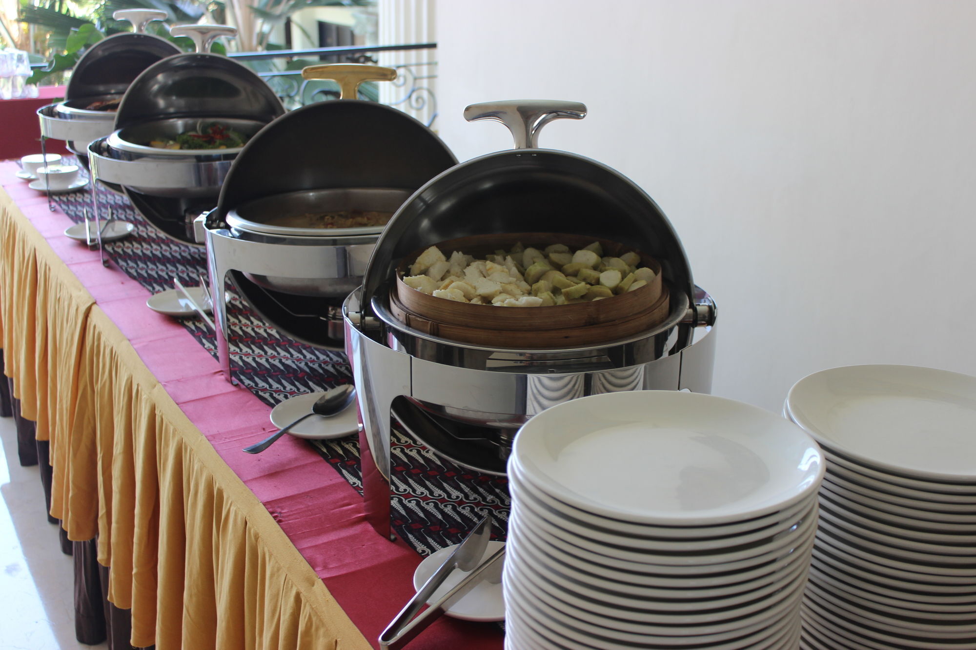 The Grand Palace Hotel Yogyakarta Extérieur photo